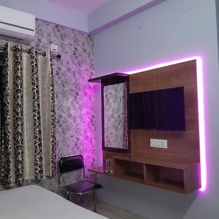 Garden Guest House Near Rene Tower Ruby General Hospital Calcutta Exteriör bild