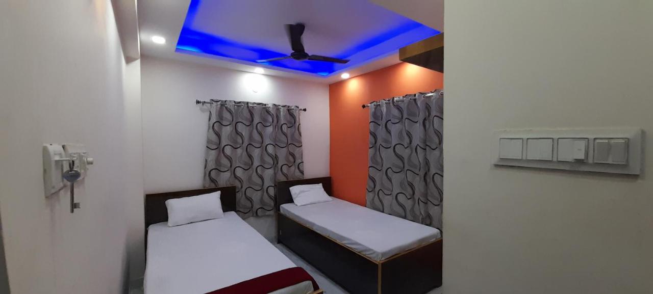 Garden Guest House Near Rene Tower Ruby General Hospital Calcutta Exteriör bild