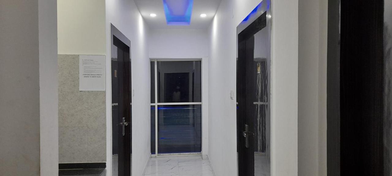 Garden Guest House Near Rene Tower Ruby General Hospital Calcutta Exteriör bild