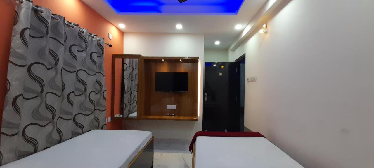 Garden Guest House Near Rene Tower Ruby General Hospital Calcutta Exteriör bild