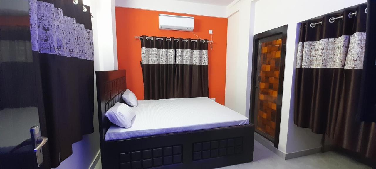 Garden Guest House Near Rene Tower Ruby General Hospital Calcutta Exteriör bild