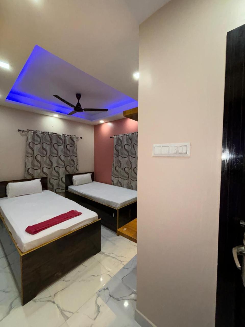 Garden Guest House Near Rene Tower Ruby General Hospital Calcutta Exteriör bild