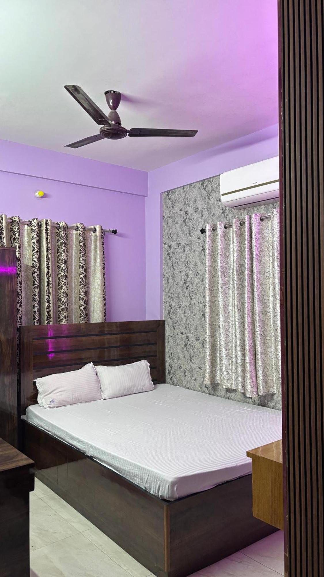 Garden Guest House Near Rene Tower Ruby General Hospital Calcutta Exteriör bild